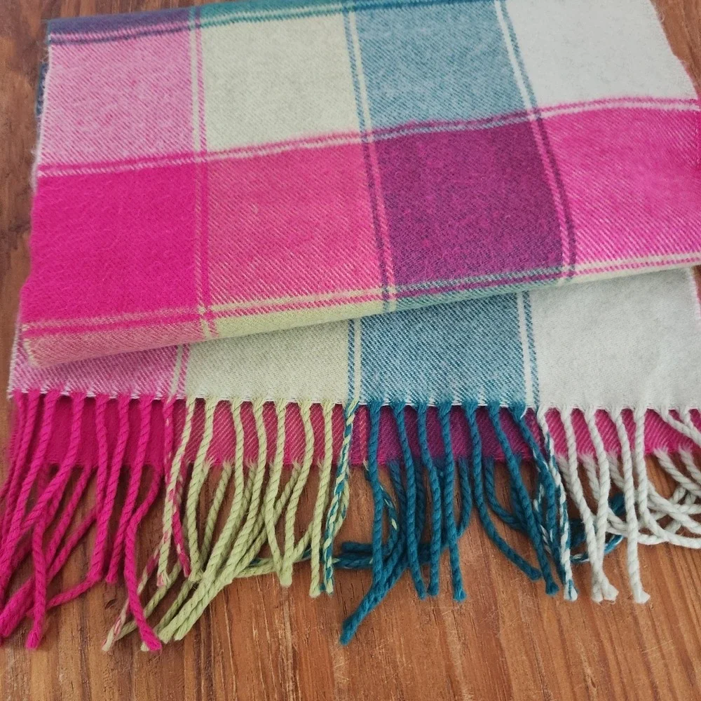 Scotland 100% Cashmere Plaid Scarf Fringe Pink Green 64